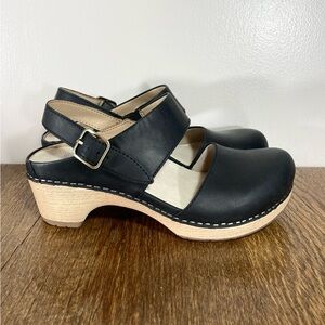 New Dansko Lucia Slingback Clog. Women’s Size 6.5-7 Black Oiled Leather